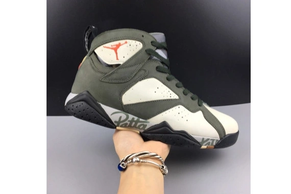 AT3375-100 AT3375-100 JORDAN AIR “ICICLE” X 7 PATTA 0411